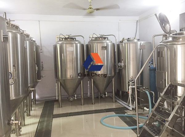 河南南阳500升精酿啤酒设备
